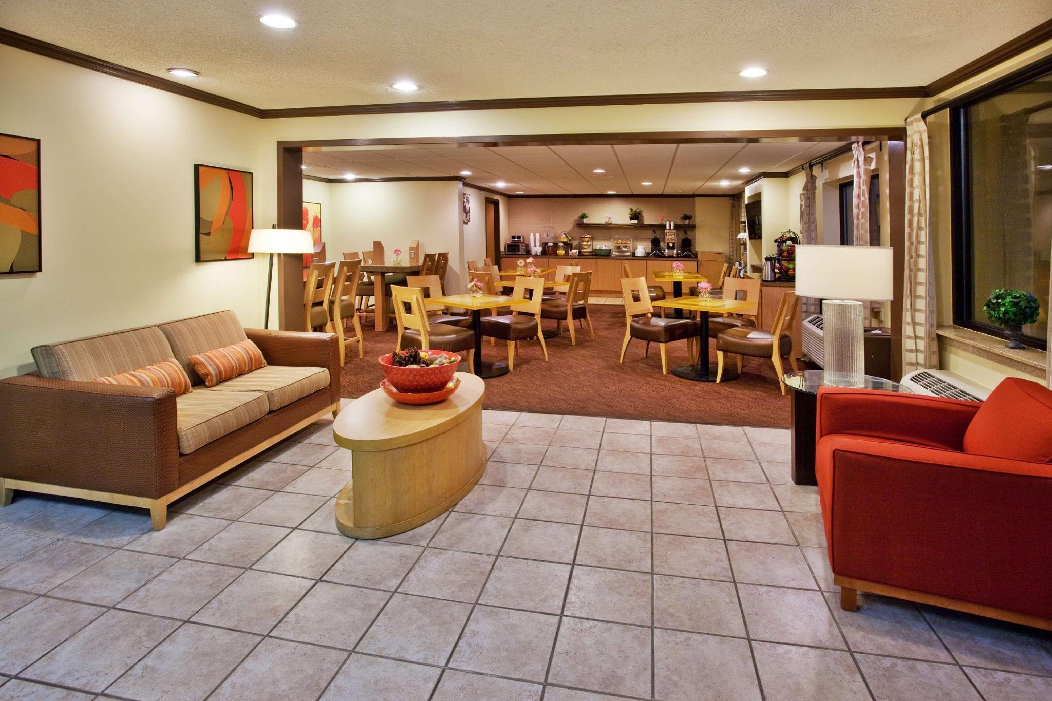 Spark By Hilton Midtown 3*